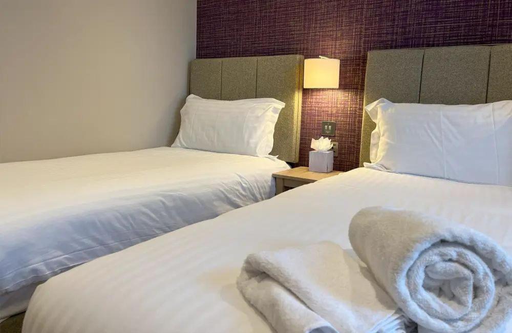 Lydiard Park Hotel & Conference Centre Суиндон Экстерьер фото